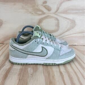 Nike - Dunk Low - Sneakers - Green/White - Women's - 9 - DQ7579-300